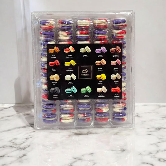 50 - Pack Red Velvet Cheesecake Macarons - Macaron Centrale