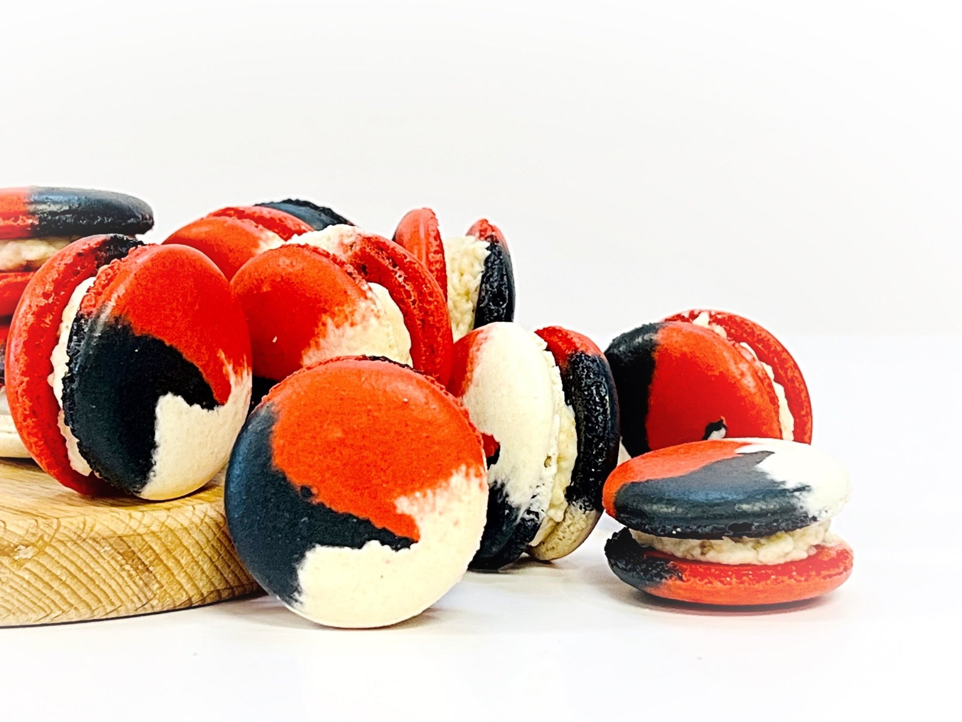 50 Pack Ricer Krispies French Macaron Value Pack | Mickey Inspired French Cookies - Macaron Centrale