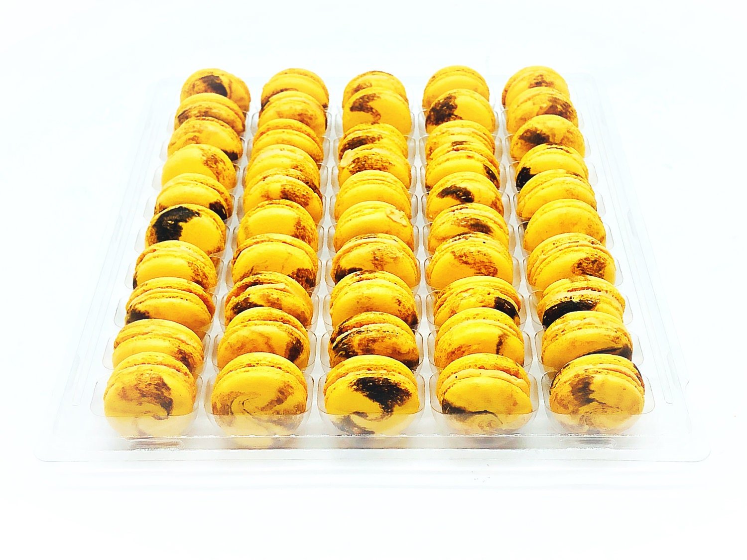50 Pack Thai Tea French Macaron Value Pack - Macaron Centrale
