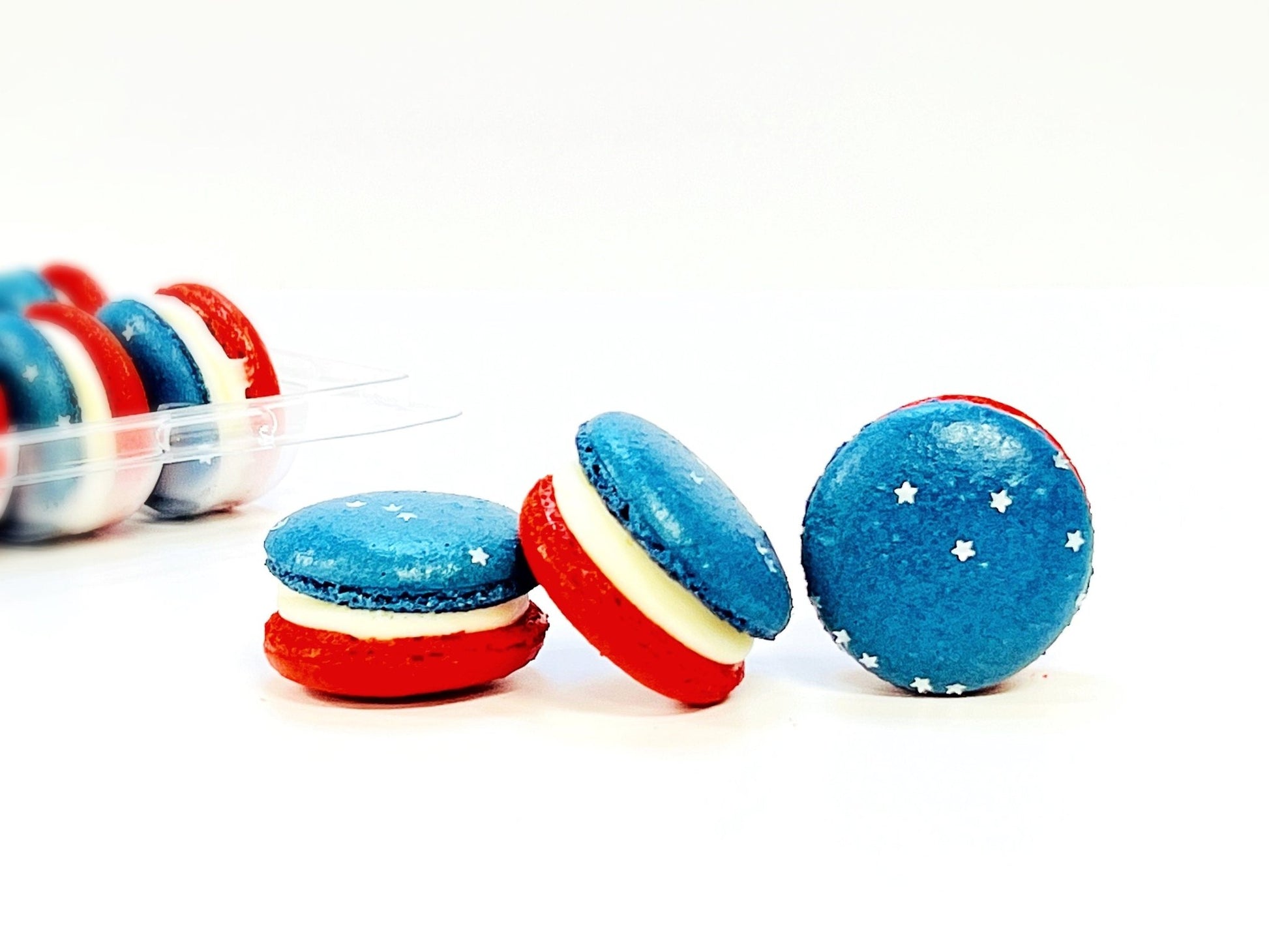 50 Pack United States of Macarons | Twinkling Star Pack French Macarons Value Pack - Macaron Centrale