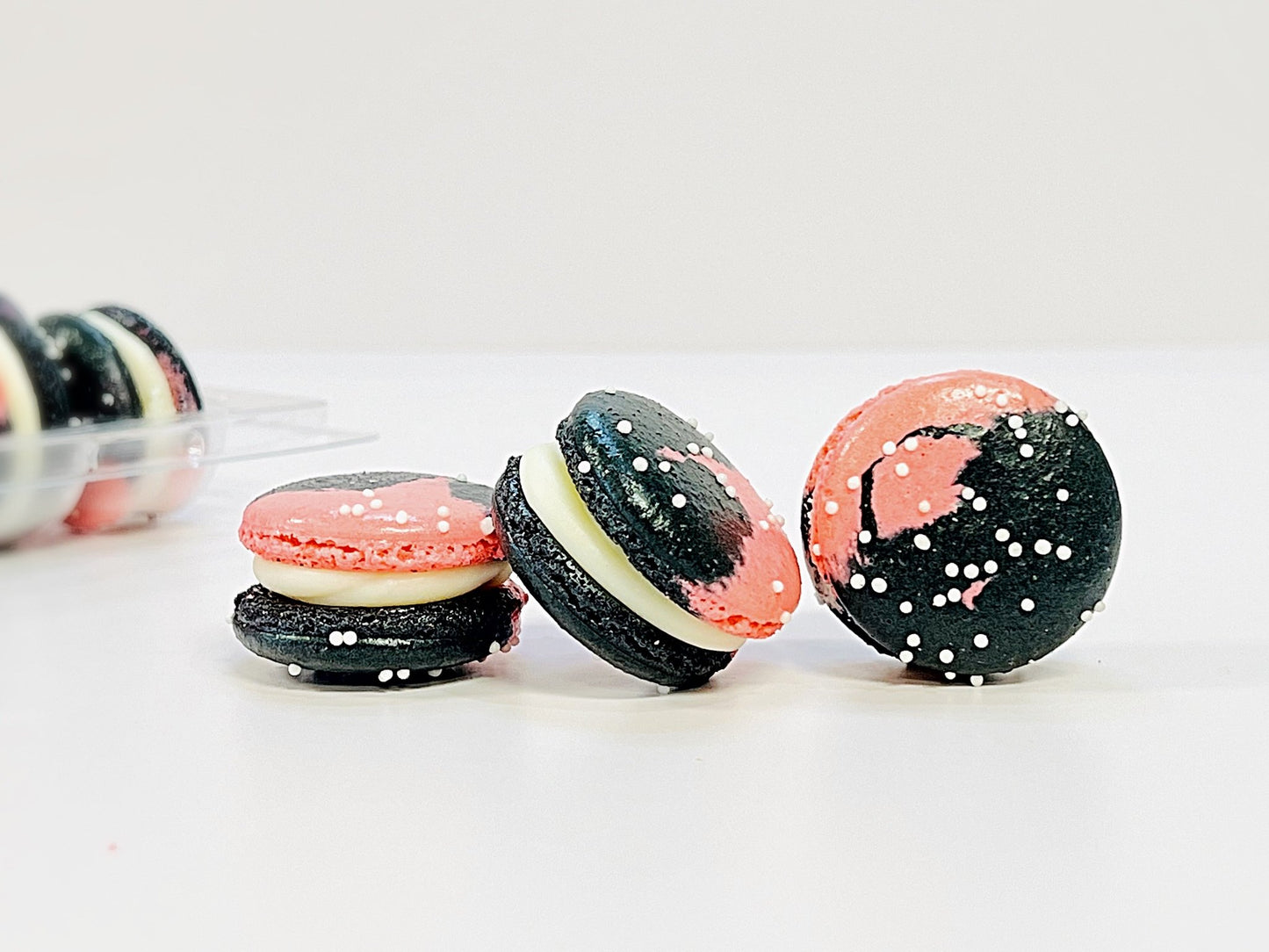 50 Pack Vanilla Raspberry Custard French Macarons - Macaron Centrale