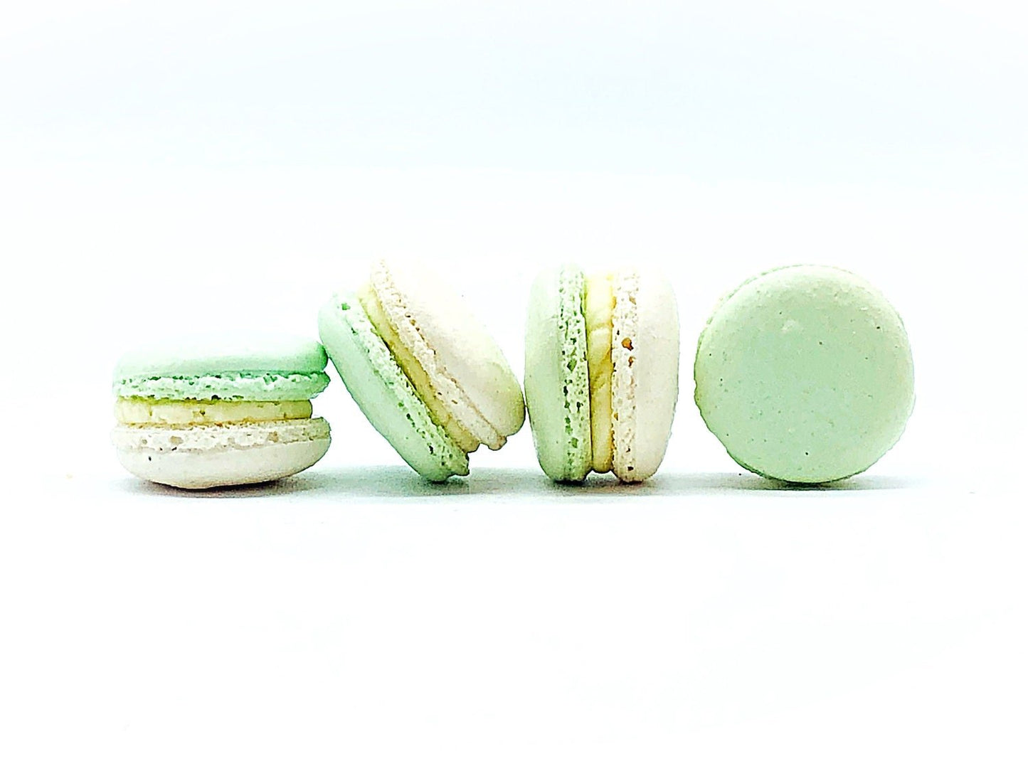 6 Pack Apple White Chocolate Ganache Macarons - Macaron Centrale
