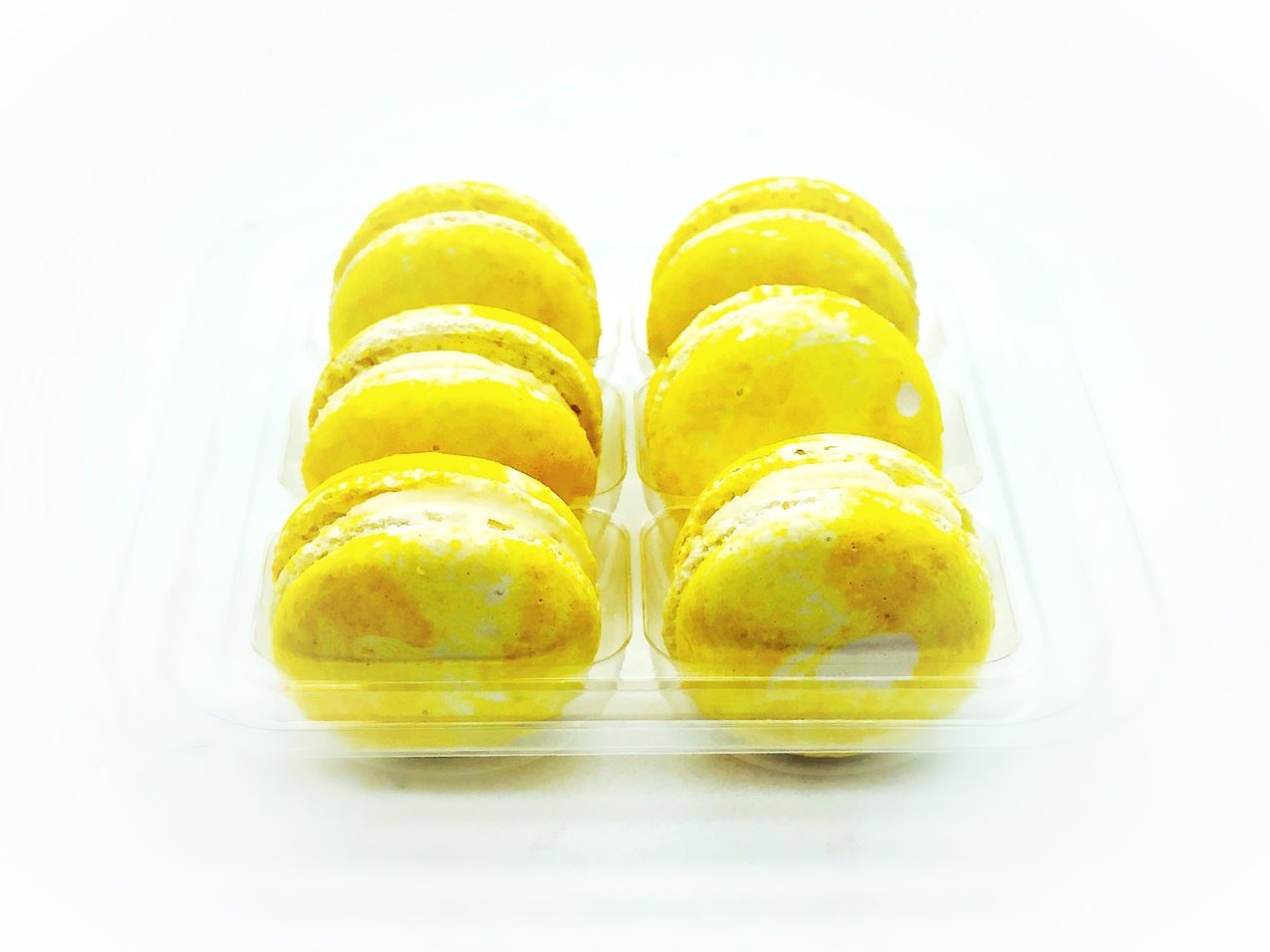 6 Pack Banana Cheesecake French Macarons | Perfect for your next celebratory events. - Macaron Centrale