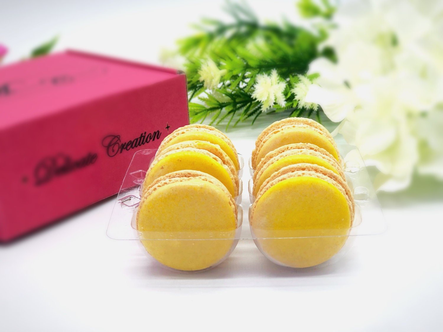 6 Pack banana macarons - Macaron Centrale