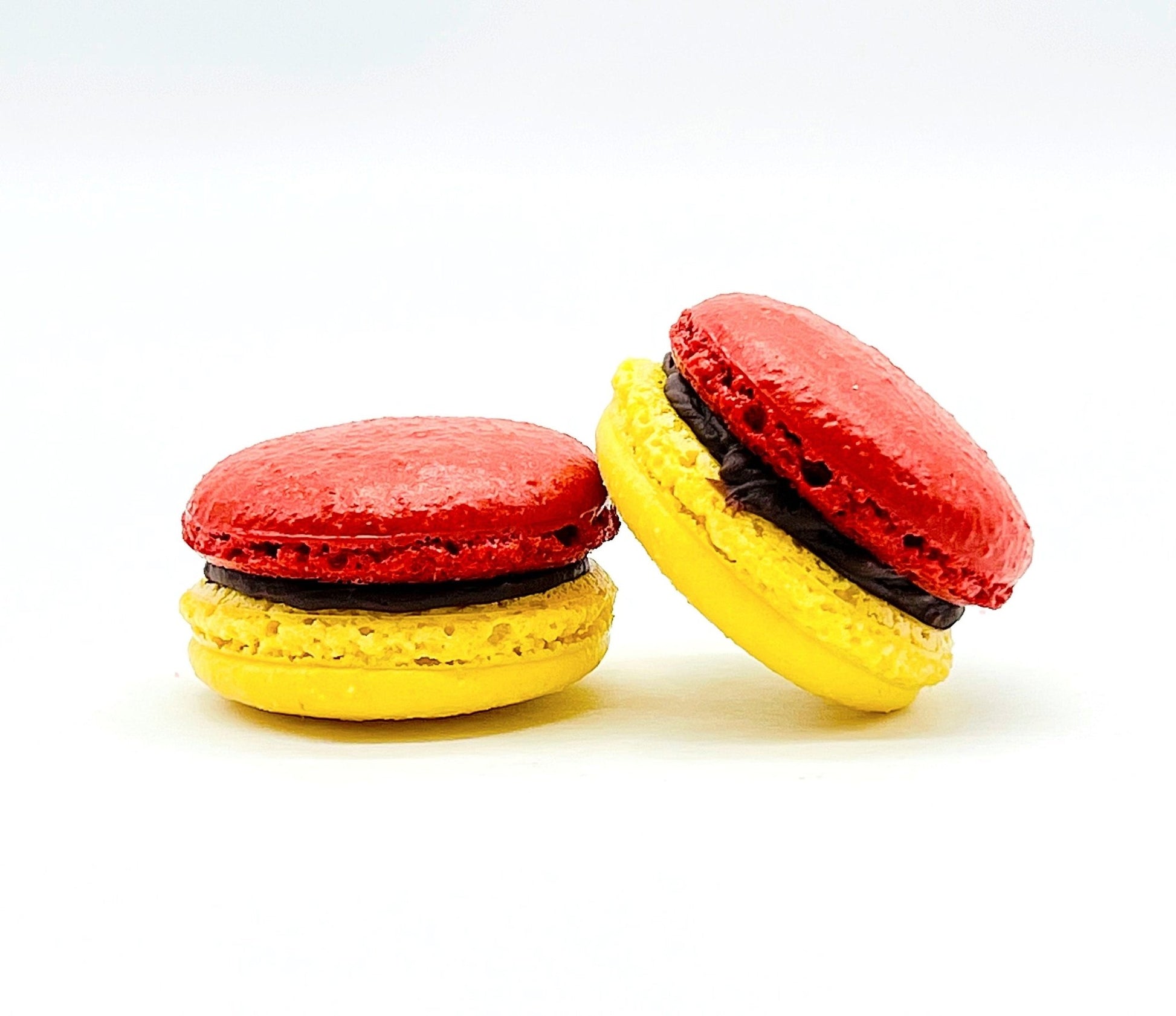 6 Pack Belgian Chocolate Macarons - Macaron Centrale