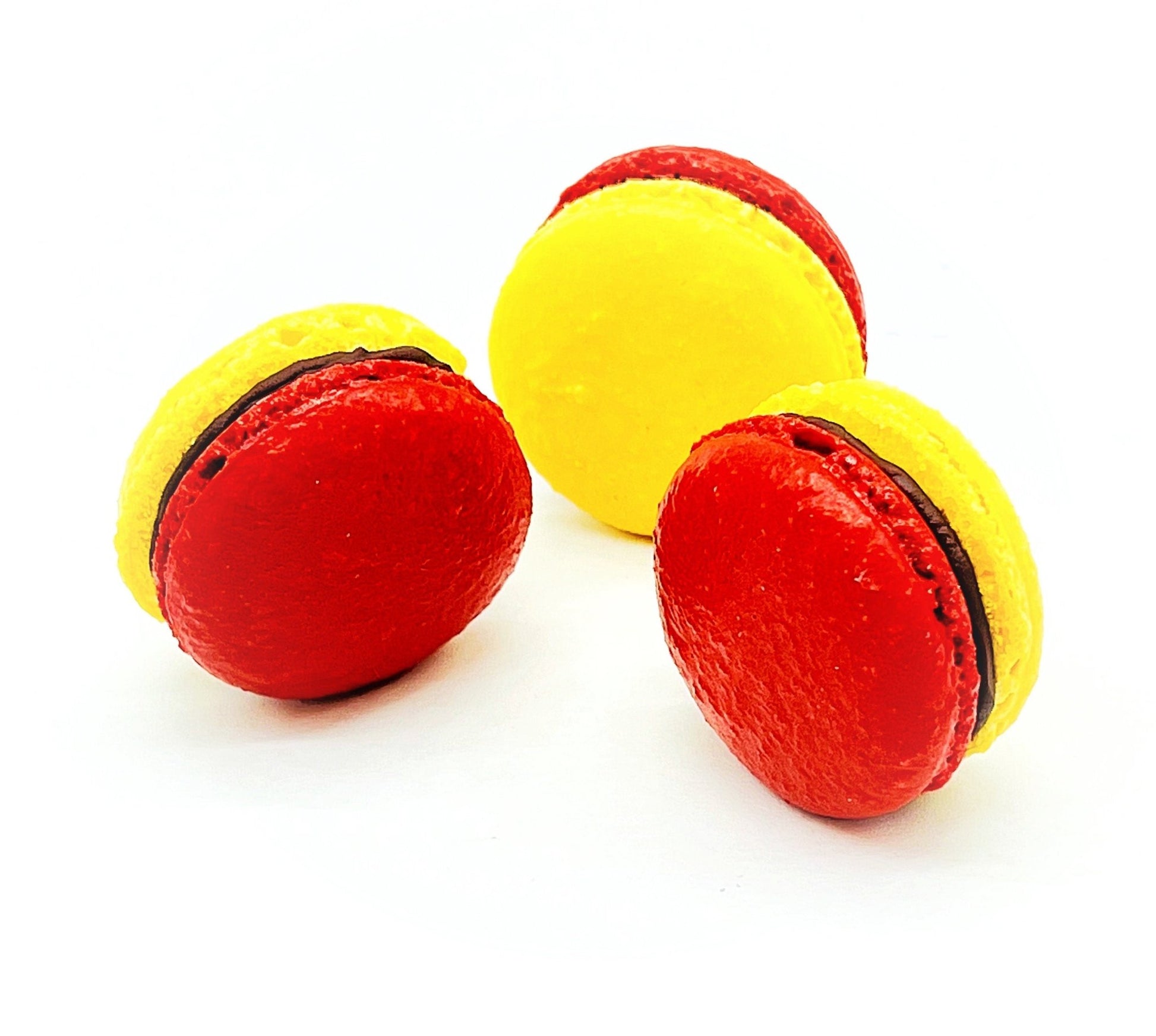 6 Pack Belgian Chocolate Macarons - Macaron Centrale