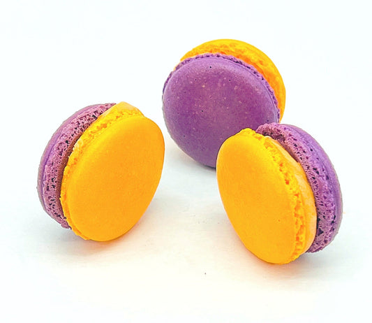 6 Pack Blackberry Thai Tea French Macarons - Macaron Centrale