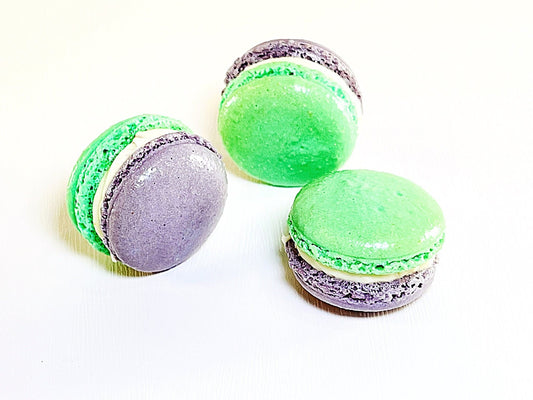 6 Pack Chocolate Pistachio Macaro - Macaron Centrale