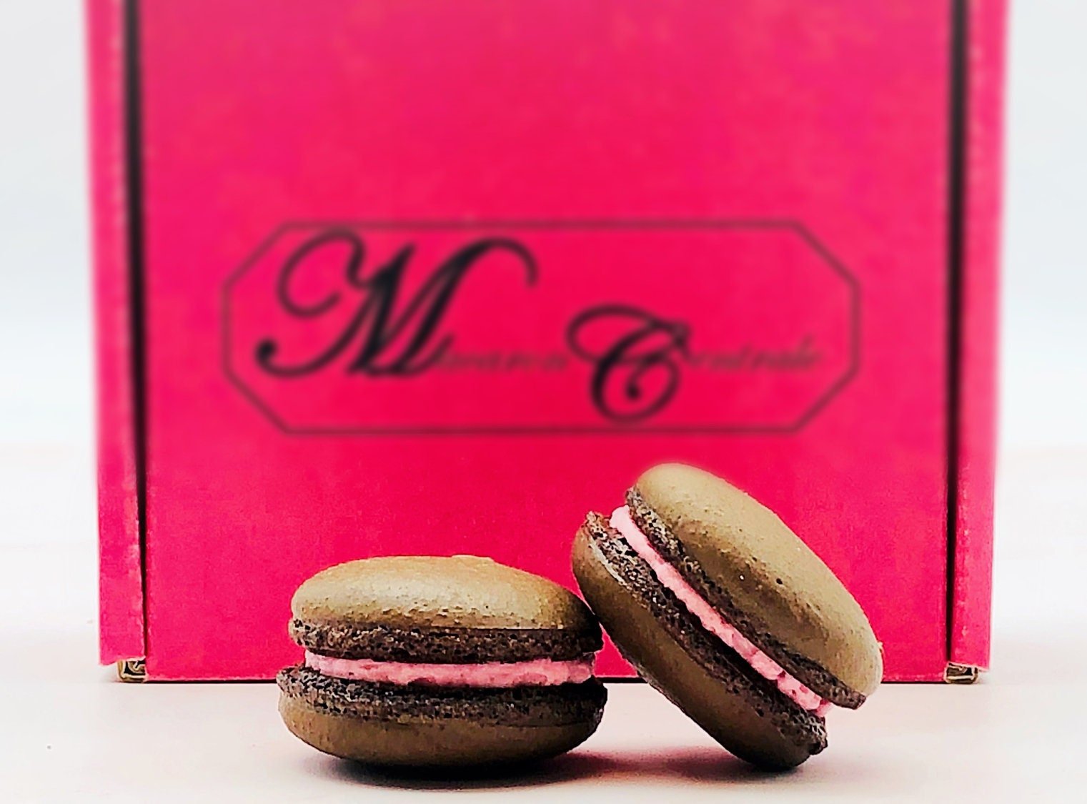 6 Pack Chocolate Raspberry Macarons - Macaron Centrale