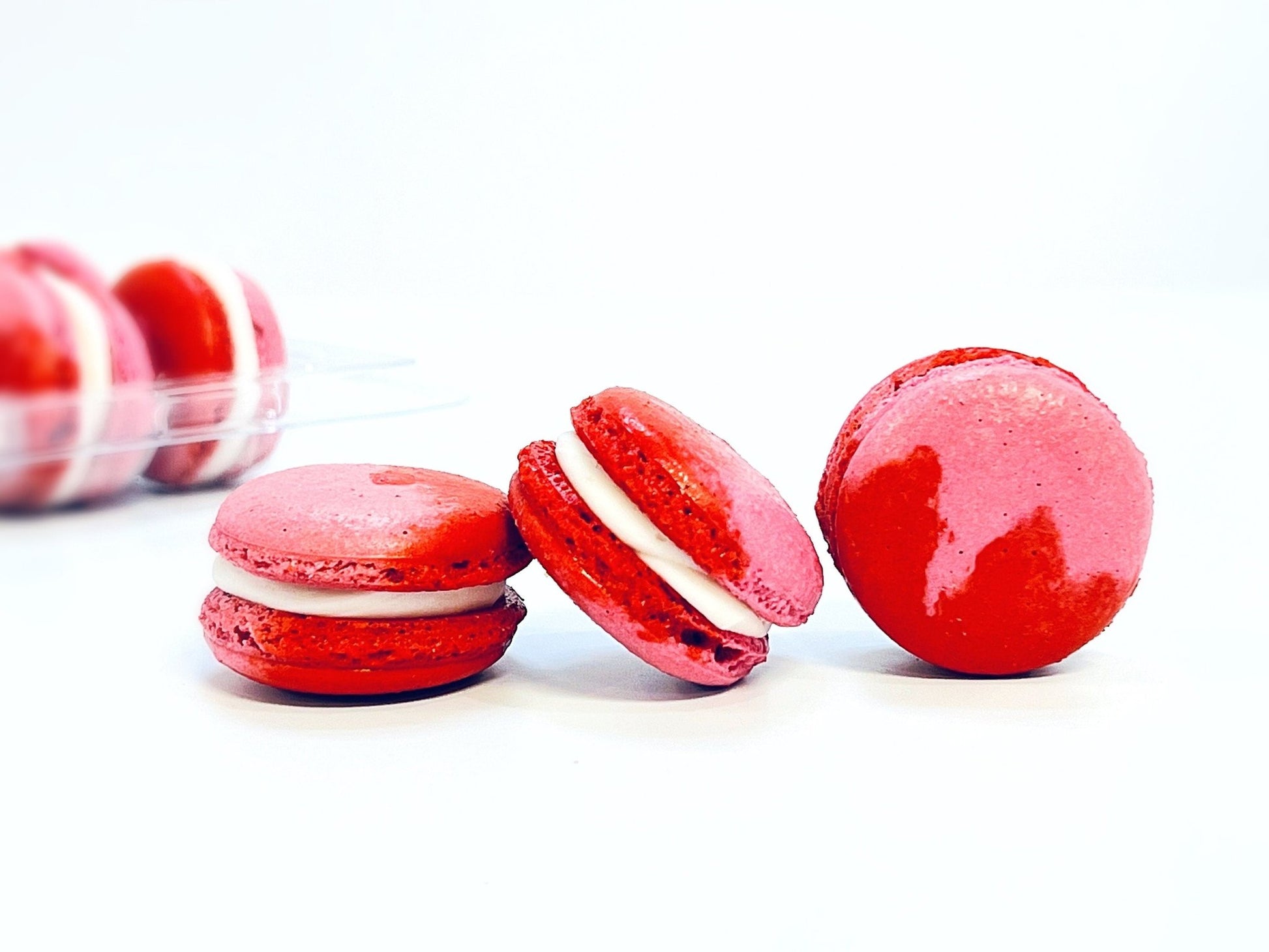 6 Pack Cranberry & Prune Macarons - Macaron Centrale