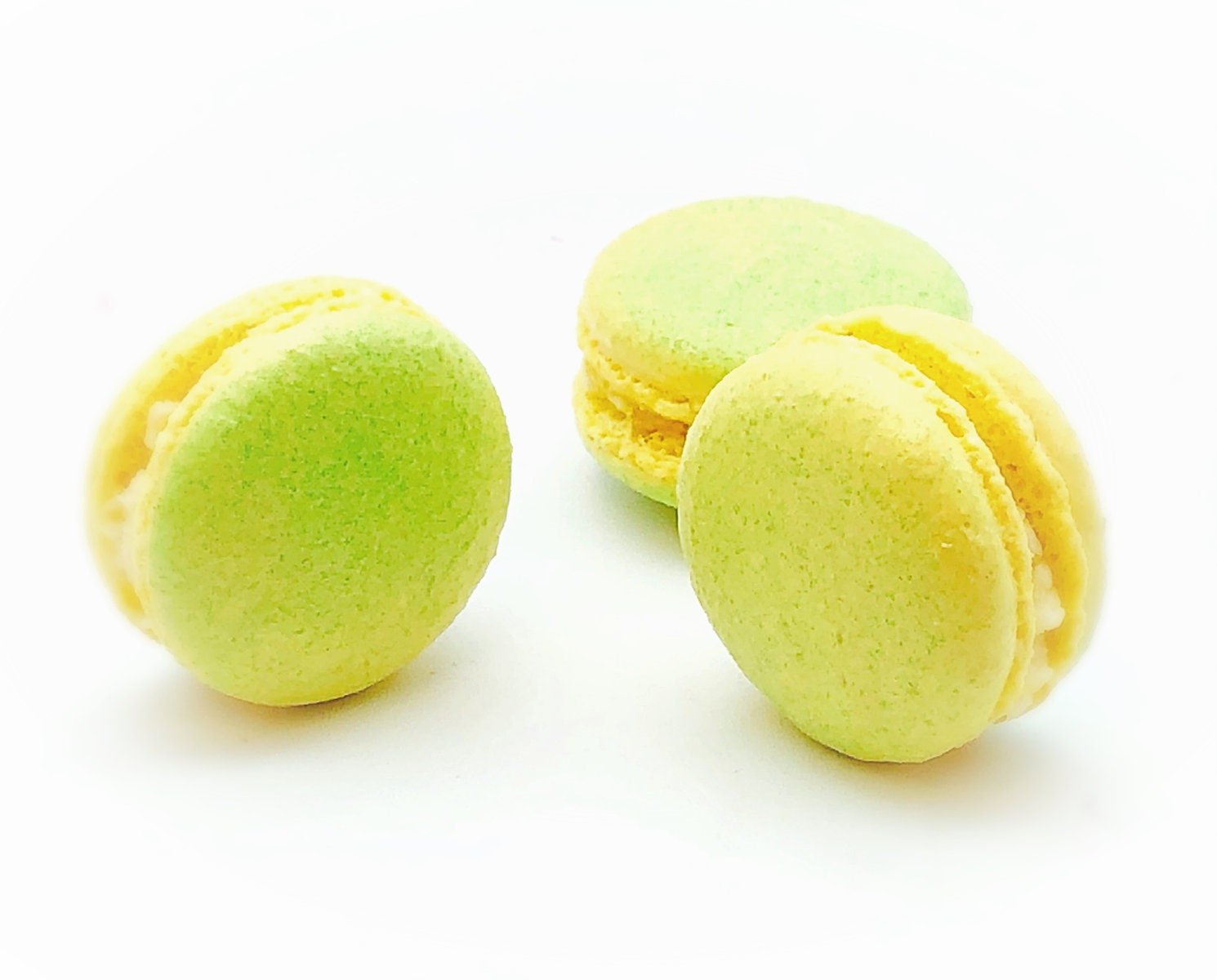 6 Pack jackfruit macarons | ideal for celebratory events. - Macaron Centrale