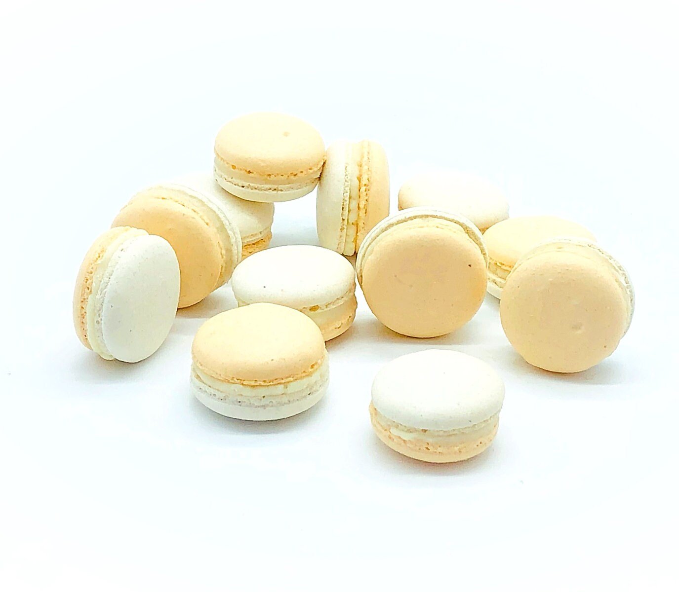 6 Pack Orange White Chocolate Ganache Macarons - Macaron Centrale