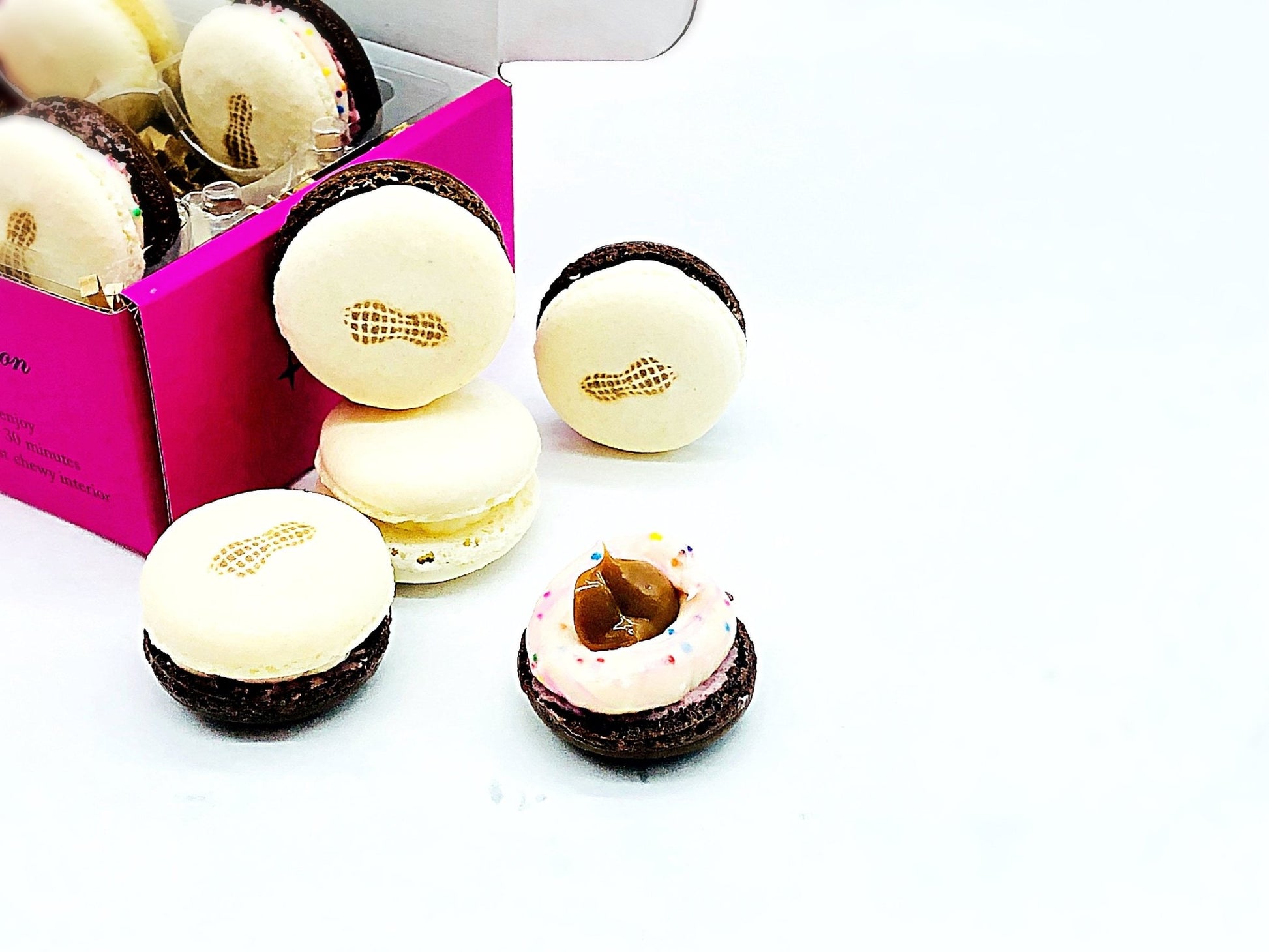 6 Pack Peanut Sundae French Macarons - Macaron Centrale