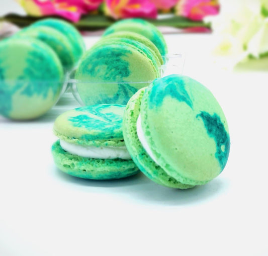 6 Pack Piña Colada Macarons - Macaron Centrale