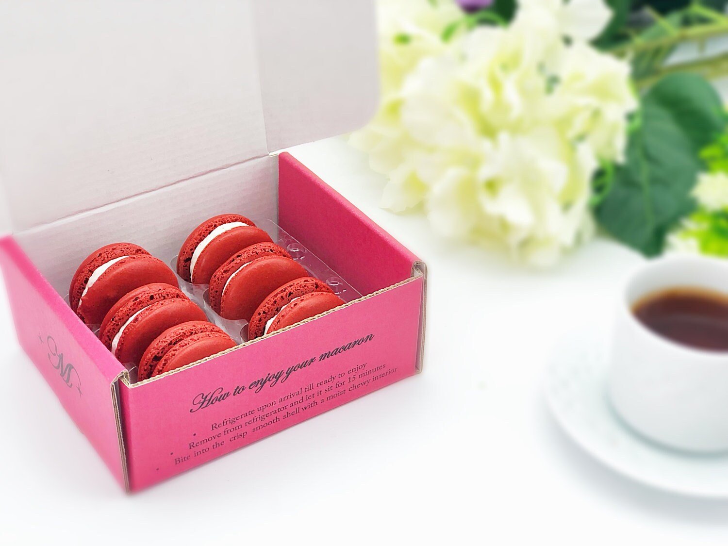 6 Pack red velvet macarons | ideal for celebratory events. - Macaron Centrale