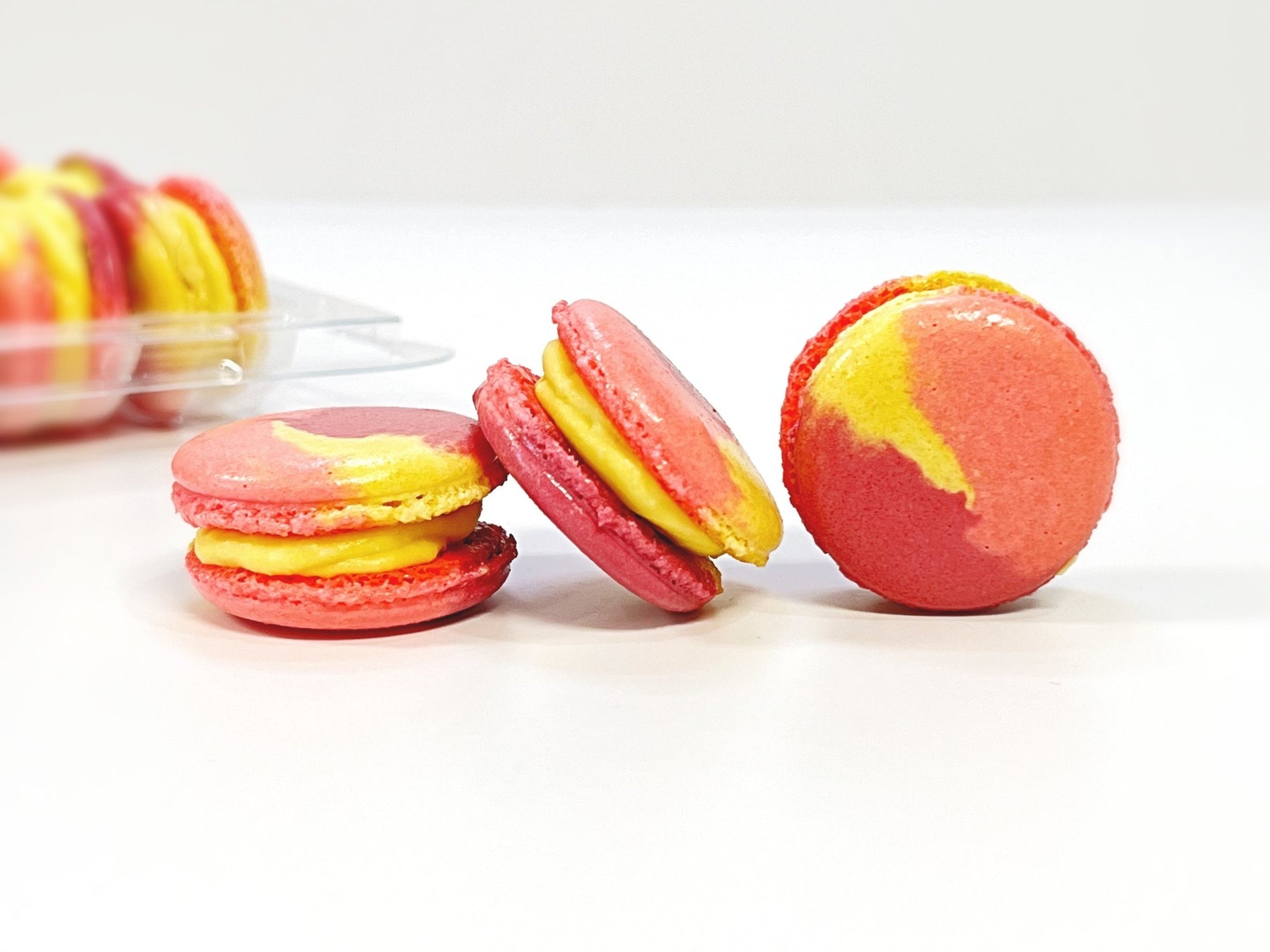 6 Pack Sailor Moon Inspired French Macaron | Mango Passion Fruit Mouse French Macarons - Macaron Centrale6 Pack