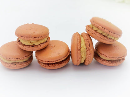 6 Pack salted caramel macarons - Macaron Centrale