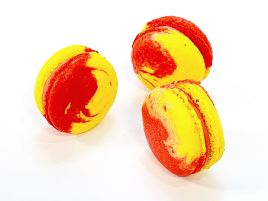 6 Pack strawberry pineapple macarons | ideal for celebratory events. - Macaron Centrale