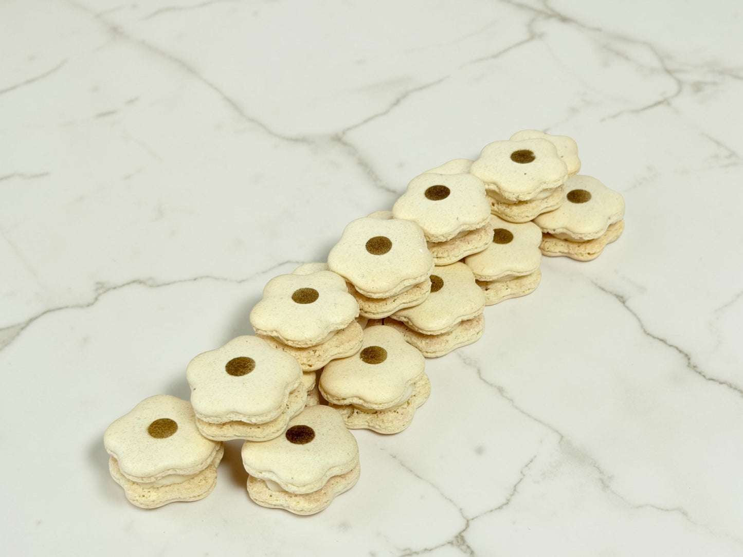 Vanilla Flower French Macarons – Elegant, Delicate & Perfect for Any Celebration