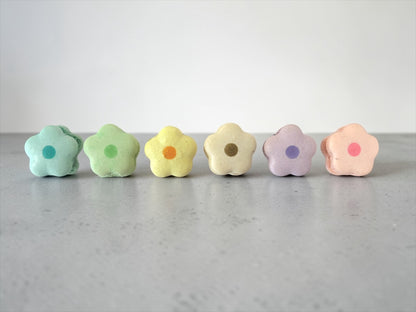 6-Pack Flowered Macaron Assortment (Minimum 4 Sets)