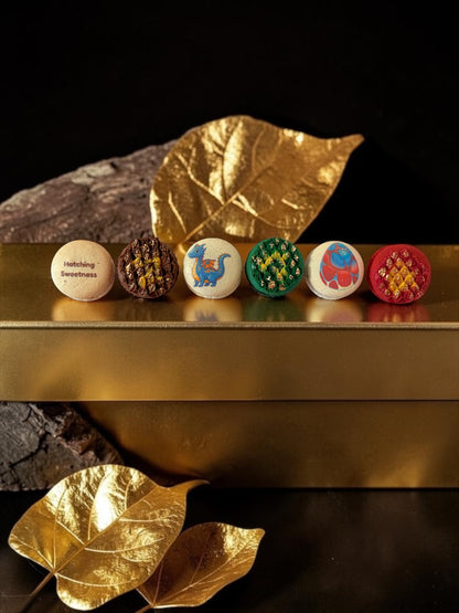 Dragon’s Gold Macaron Collection