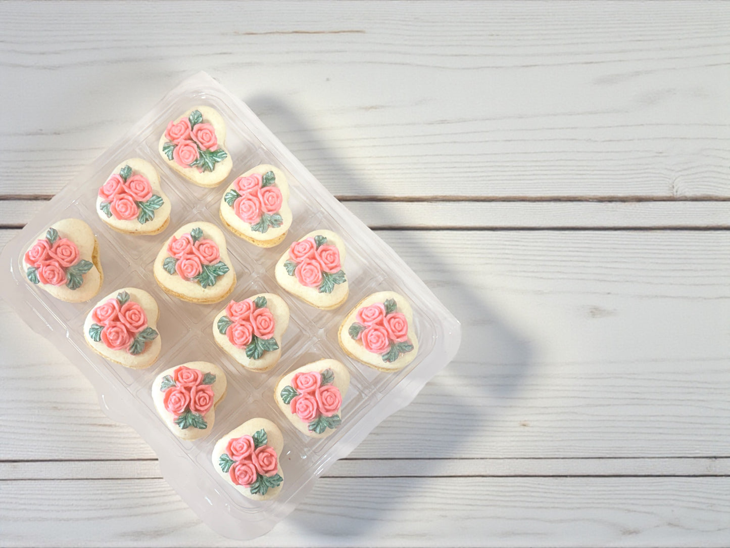 Vegan Rosette Heart French Macaron | Classic