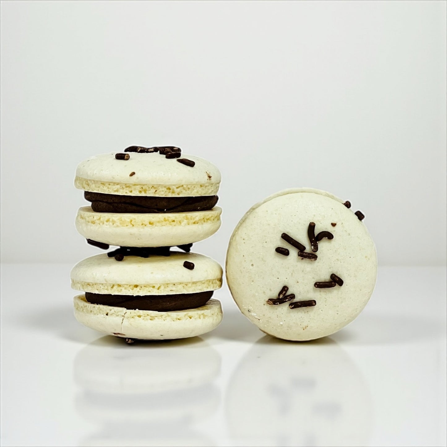 Naturally Vegan Chocolate Macaron
