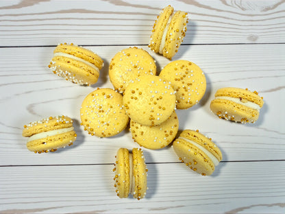 ⭐ 6 Pack Toasted Almond Honey French Macarons