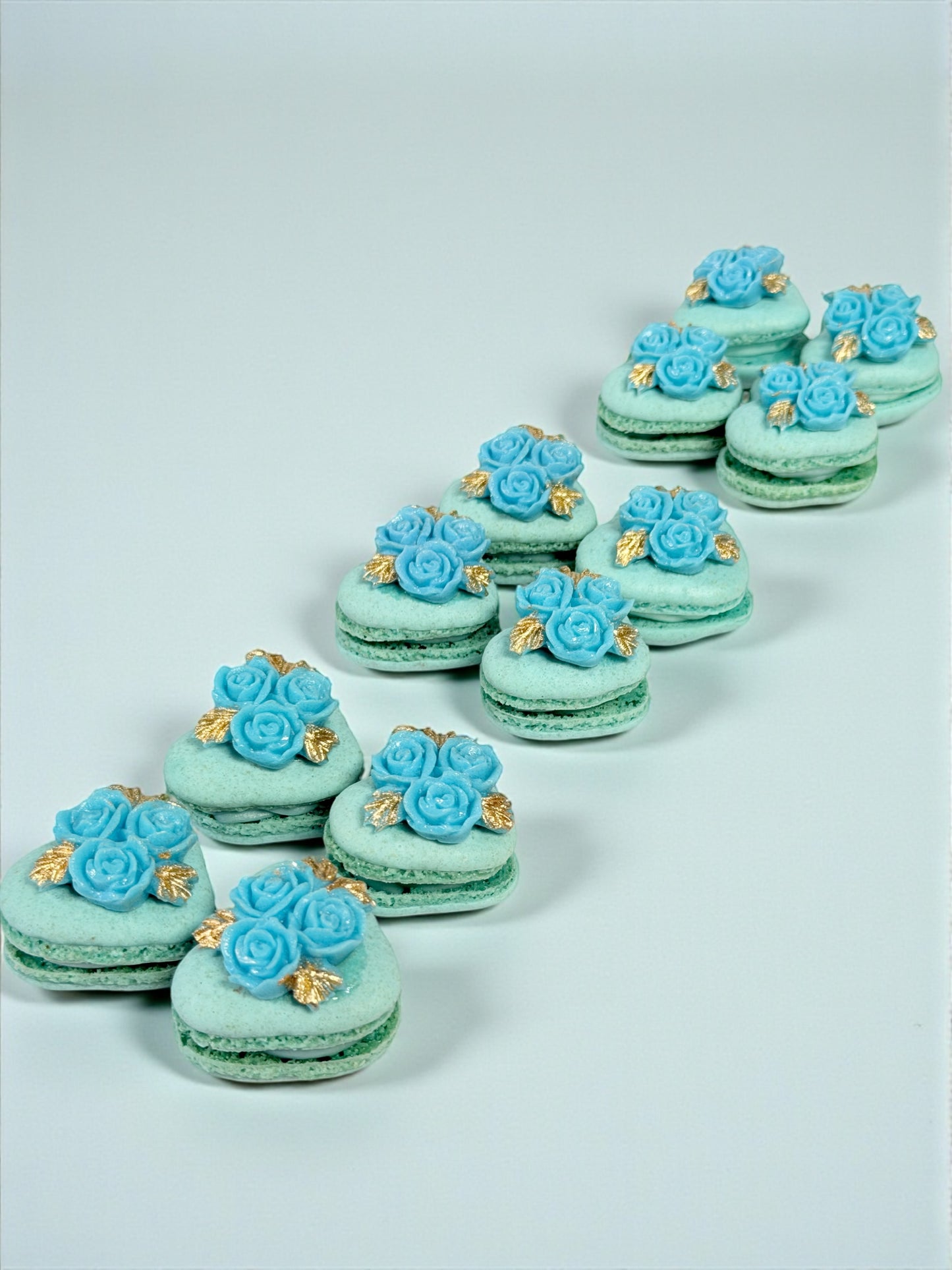 Vegan Rosette Heart French Macaron | Blue