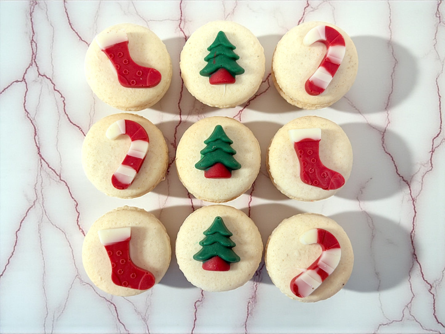 Holiday Cheer Chocolate Charm Macaron | Gift Ready Pack