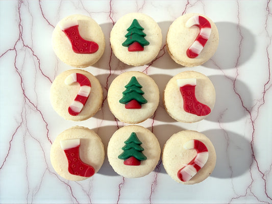 Holiday Cheer Chocolate Charm Macaron | Gift Ready Pack