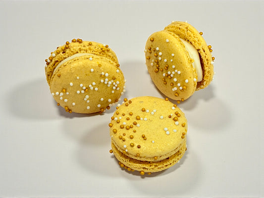 ⭐ 6 Pack Toasted Almond Honey French Macarons