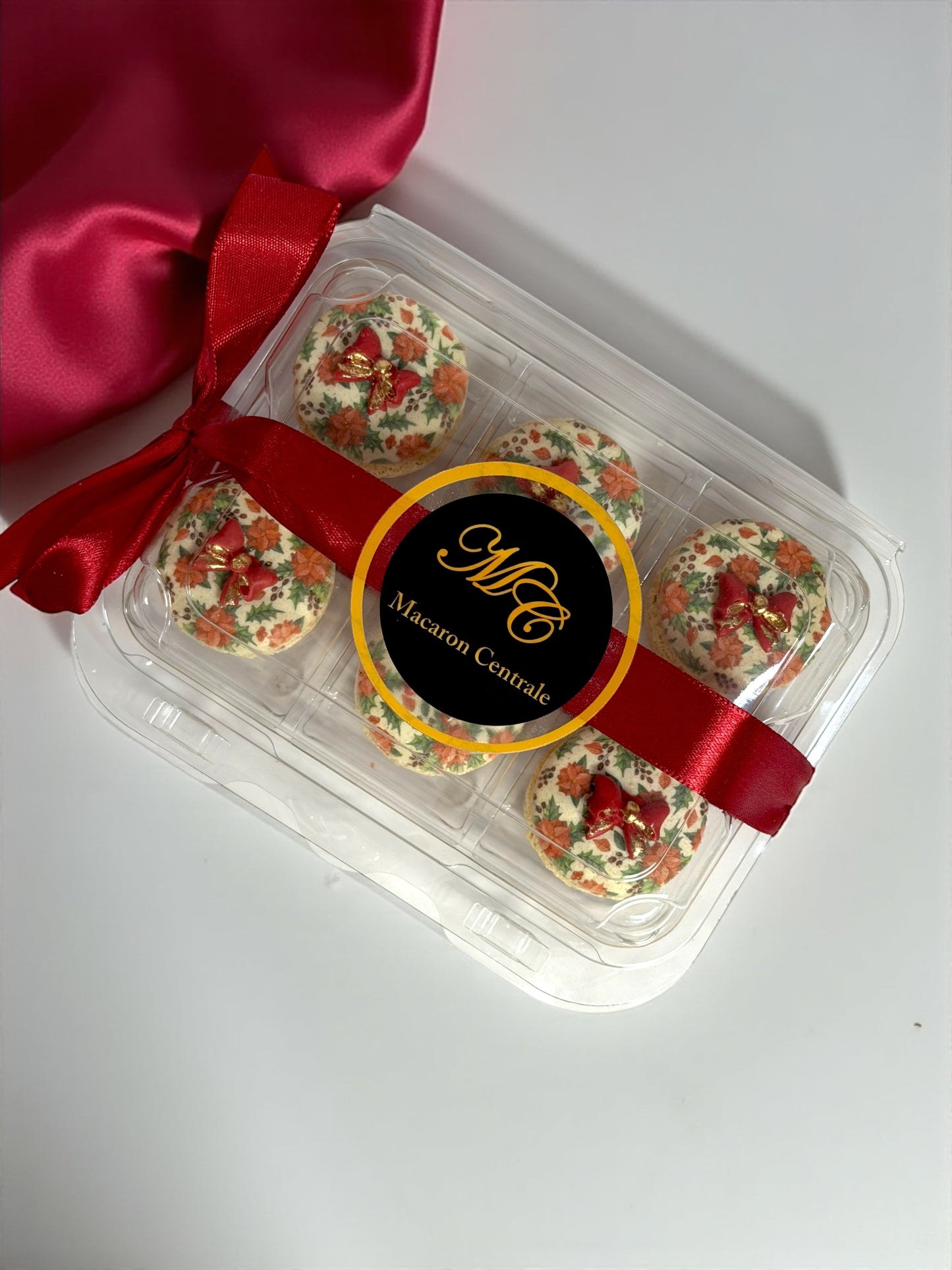 Crimson Bow Holiday Macarons | Season of Joy Collection