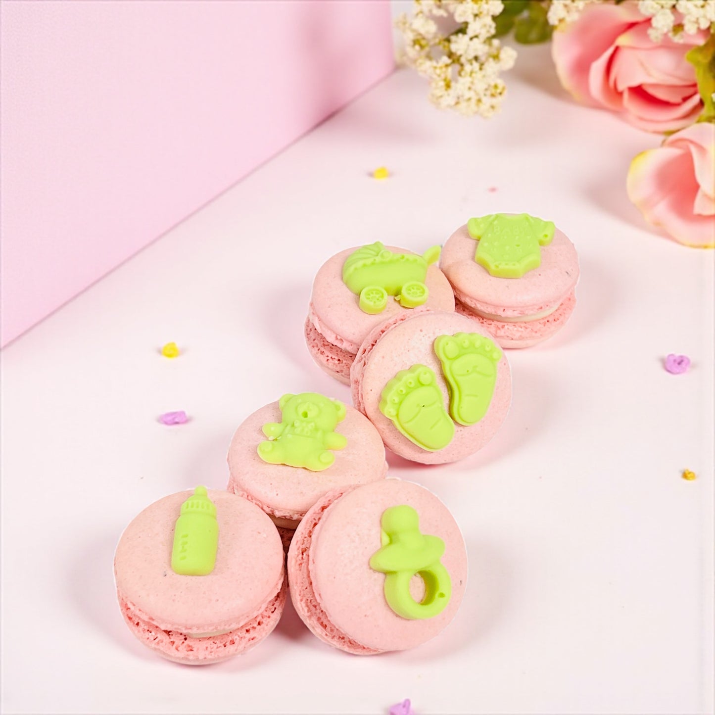 Sweet Arrival Girl Macaron Set – Customizable Flavors