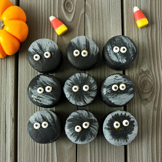 👀 Pee-Ka-Boo French Macarons