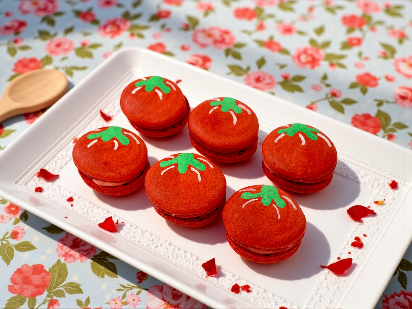 Tomato-Shaped French Macaron - Unique Gift for Foodies and Garden Lovers