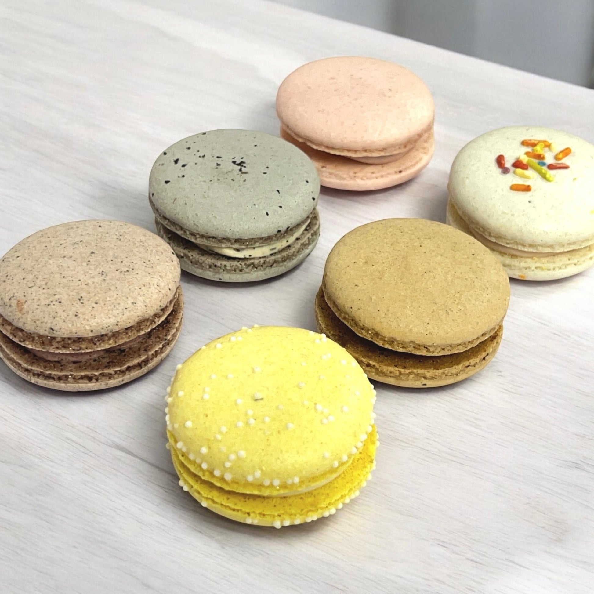 Assorted All - Natural Vegan Macarons – A Colorful Delight - Macaron Centrale4 Pack