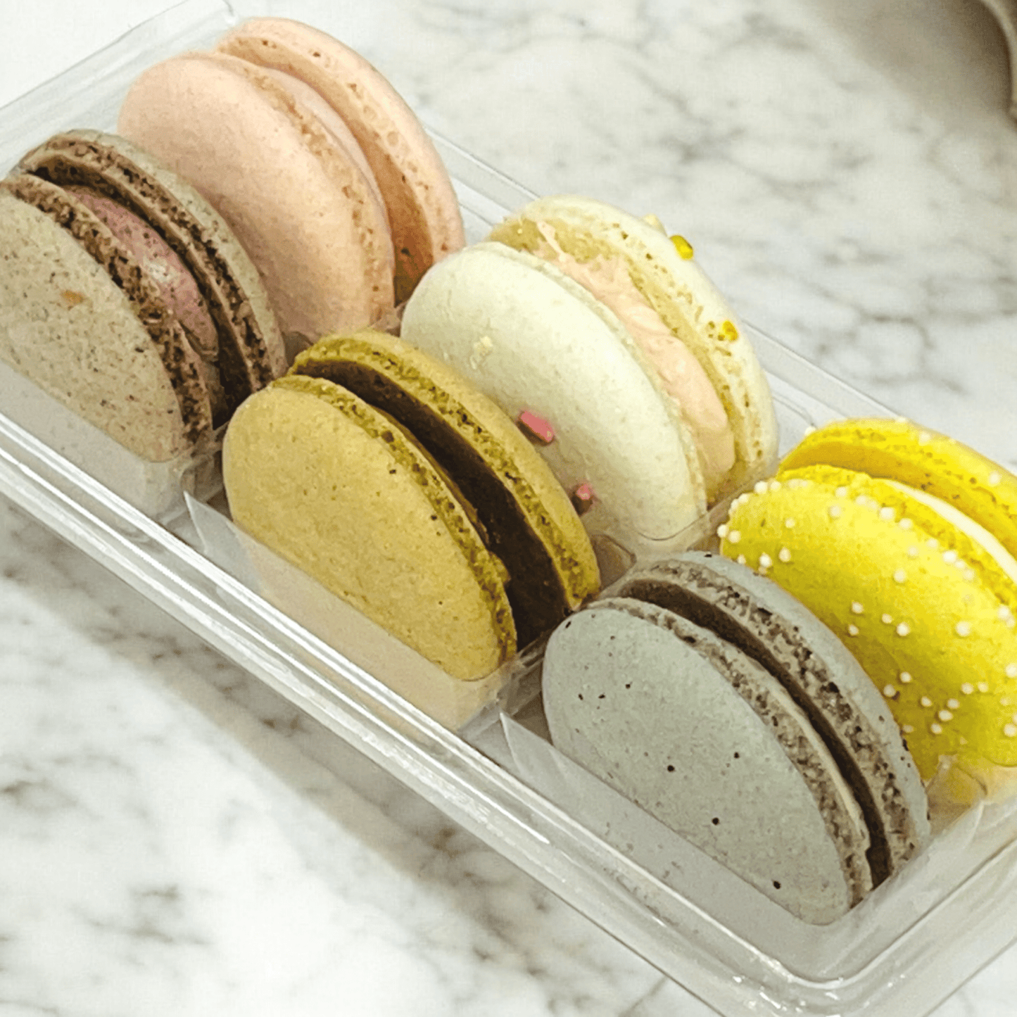 Assorted All - Natural Vegan Macarons – A Colorful Delight - Macaron Centrale4 Pack