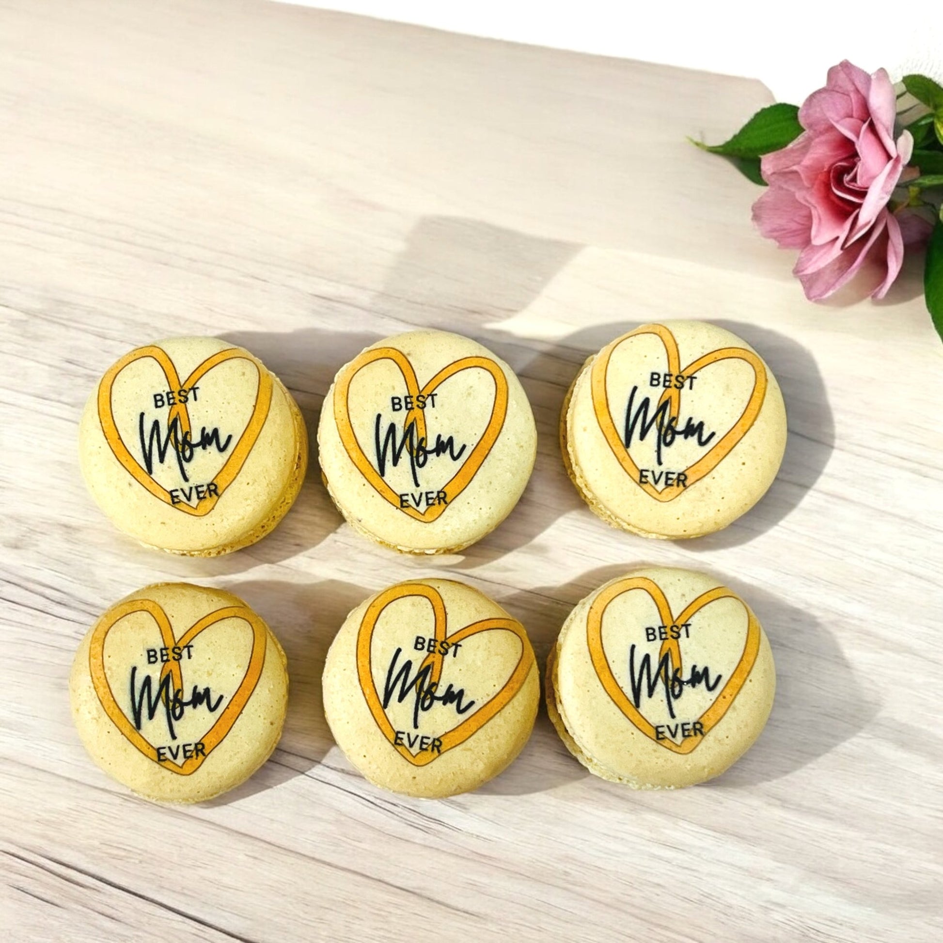 Customizable Best Mom Ever Macarons Set | Available in 6 & 12 Pack - Macaron CentraleMother's Day6 Pack