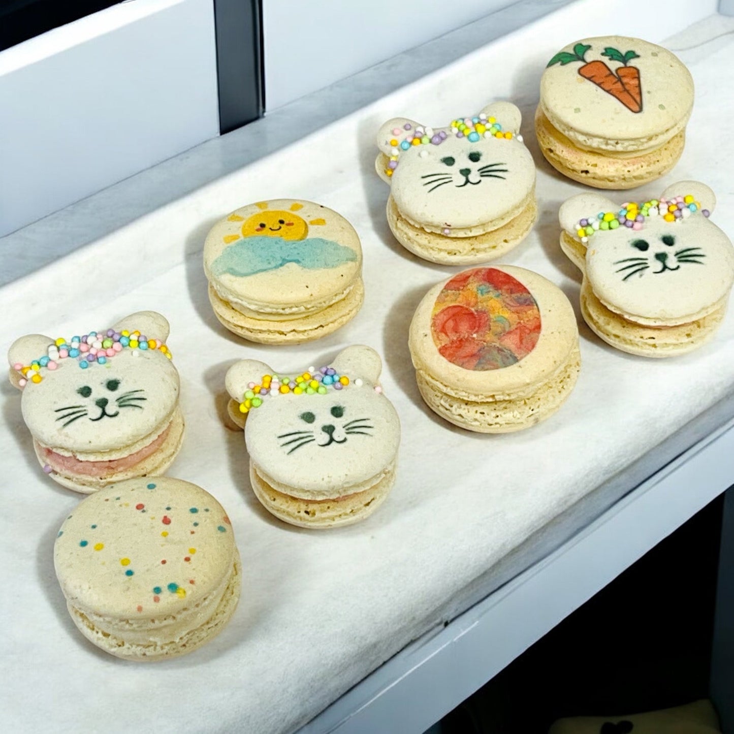 Easter Bunny Macaron Gift Set – Handcrafted Spring Macarons with Cute Bunny, Carrot & Easter Egg Designs - Macaron CentraleEaster6 Pack