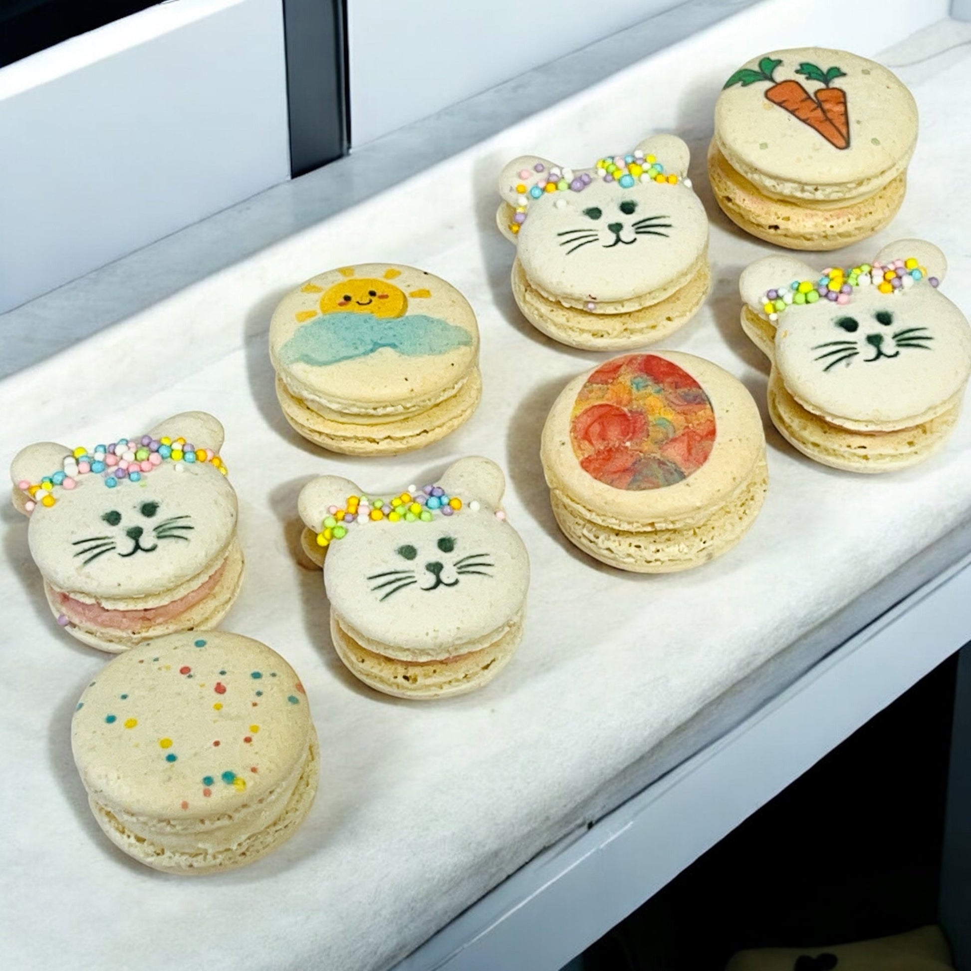Easter Bunny Macaron Gift Set – Handcrafted Spring Macarons with Cute Bunny, Carrot & Easter Egg Designs - Macaron CentraleEaster6 Pack