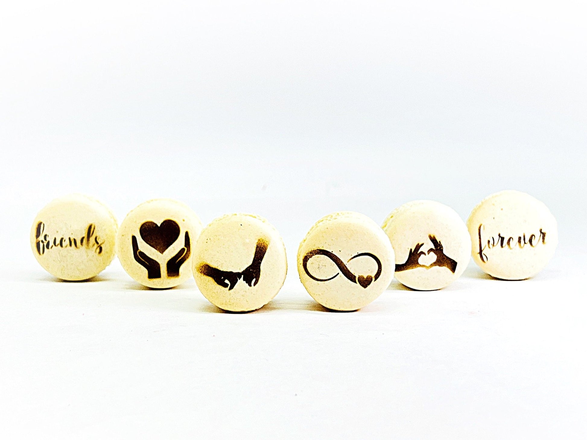 Friendship French Macarons (Vanilla) | Available in 6 , 12 & 24 Pack - Macaron Centrale6 Pack