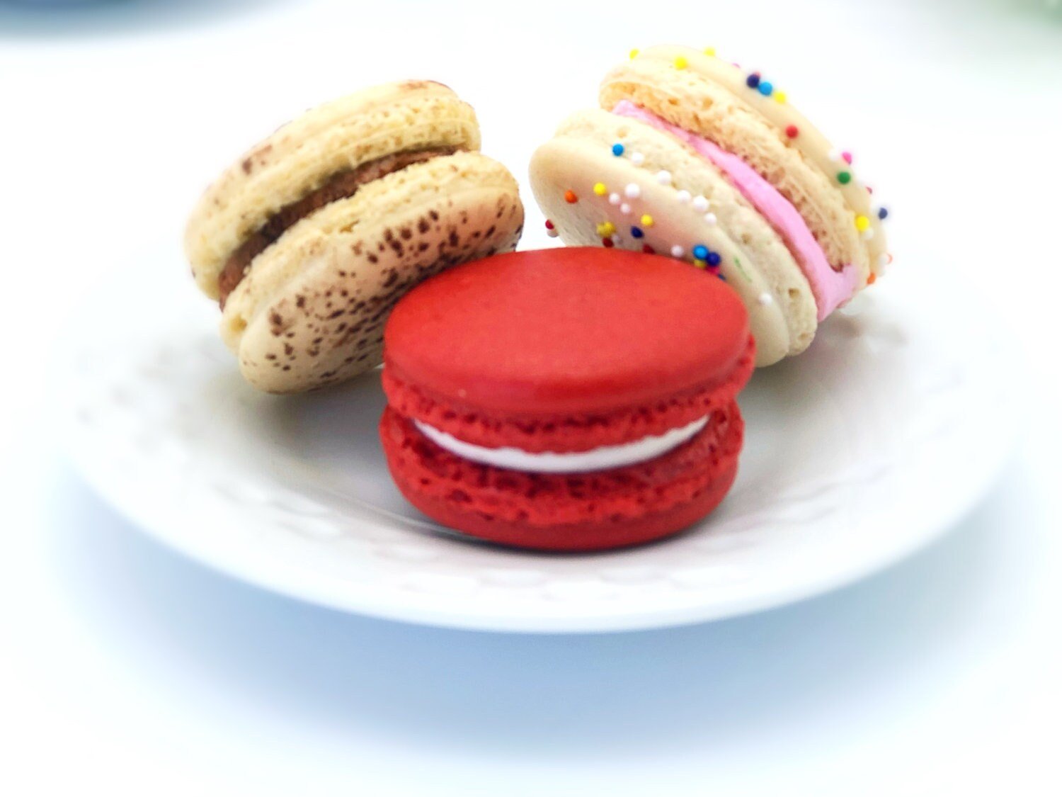 Happy New Year 6 Pack Macaron Gift Box - Macaron CentraleBirthday Cake