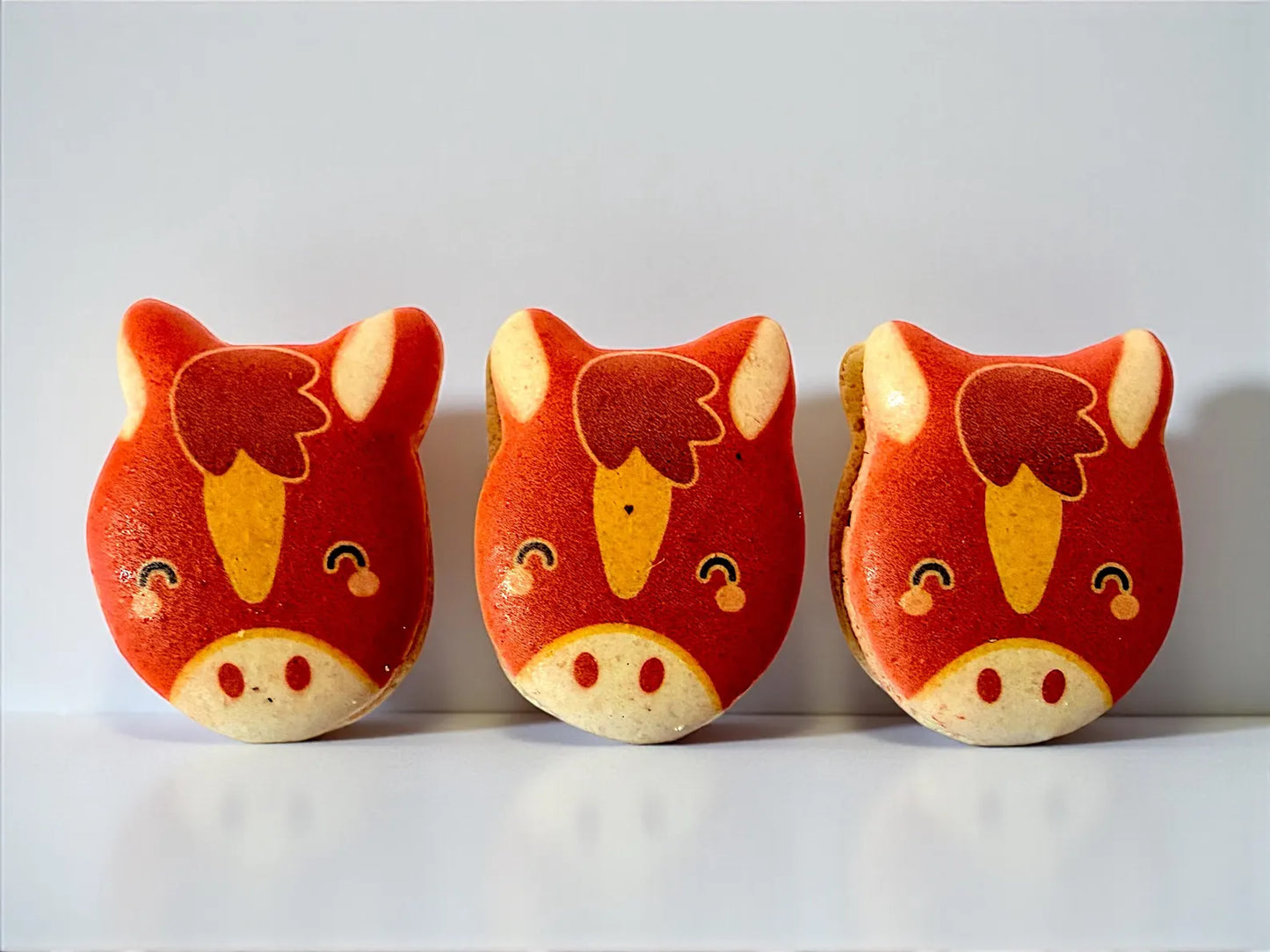 Lucky Horse Macaron | Celebration Gift Set