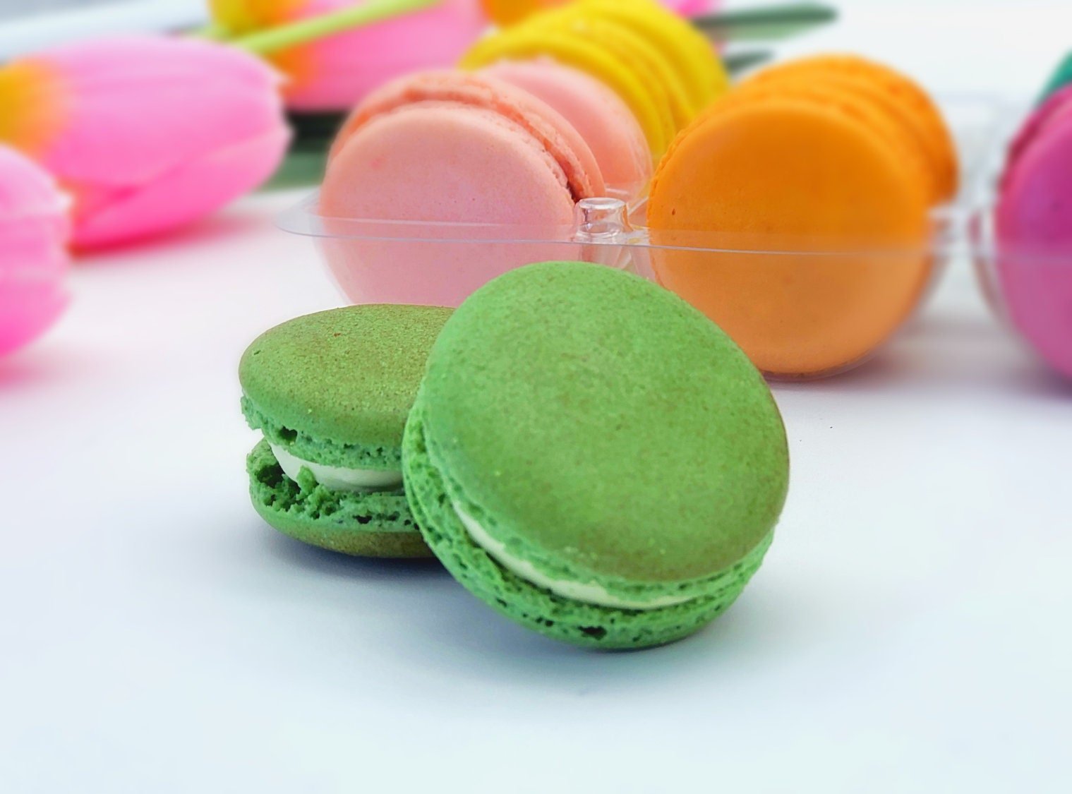 Kiwi French Macarons | Perfect for your next celebratory events. - Macaron Centrale12 pack