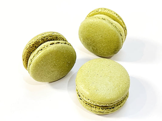 Lemon Ganache Lavender French Macarons | Perfect for your next holiday feast. - Macaron Centrale