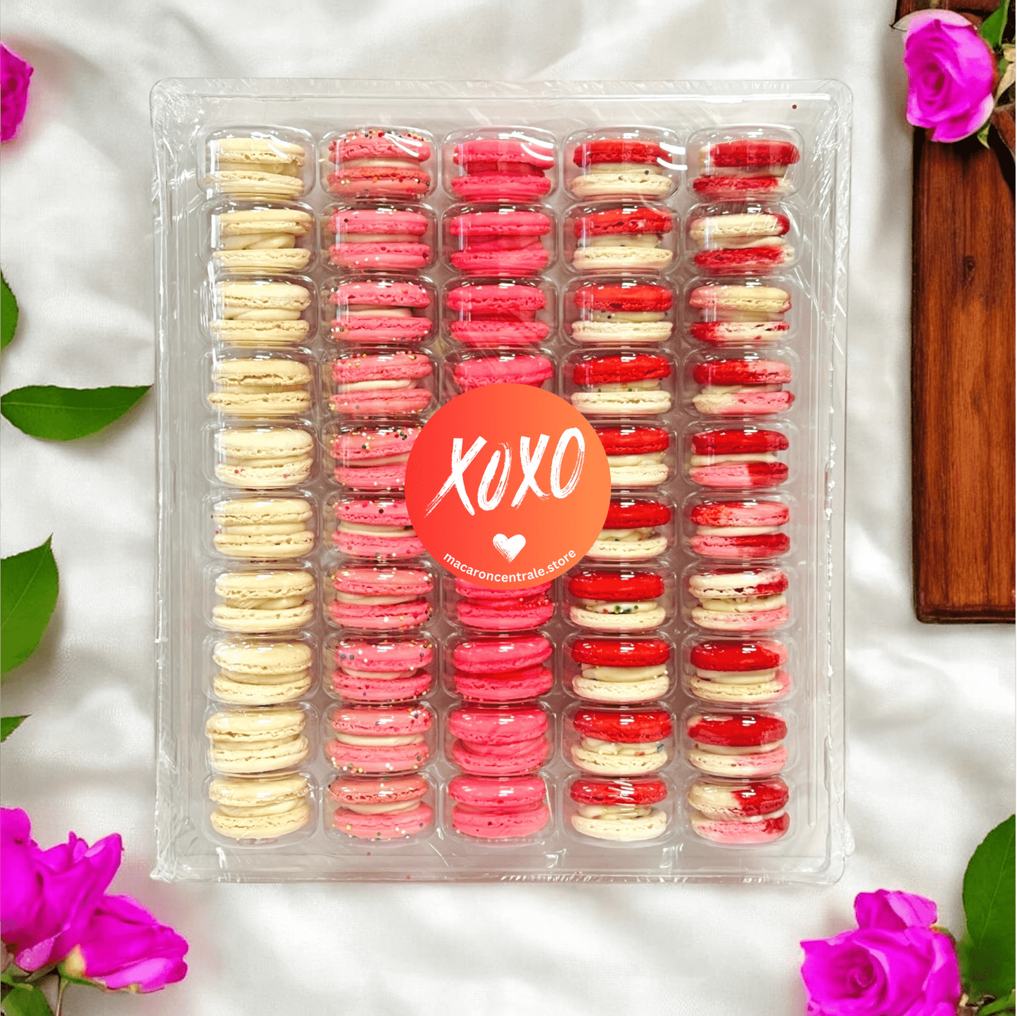 Love & Berries 50 - Pack Macaron Assortment – Vanilla, Black Cherry, Raspberry'n More - Macaron Centrale