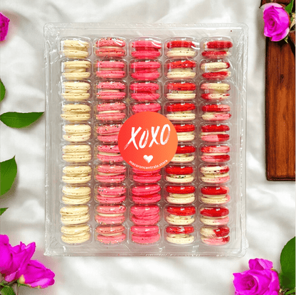 Love & Berries 50 - Pack Macaron Assortment – Vanilla, Black Cherry, Raspberry'n More - Macaron Centrale