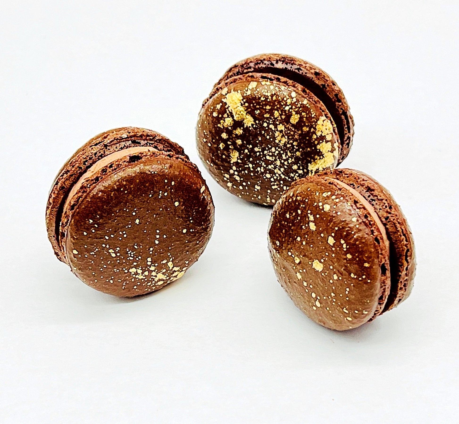 Luxe Mac | Brown Macaron with Gold Splatter | Available in 6, 12 and 24 Pack - Macaron Centrale6 Pack
