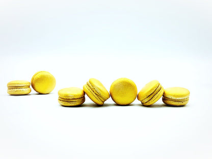 Luxe Mac | Gold Macarons | Ideal for celebratory events. - Macaron Centrale6 Pack